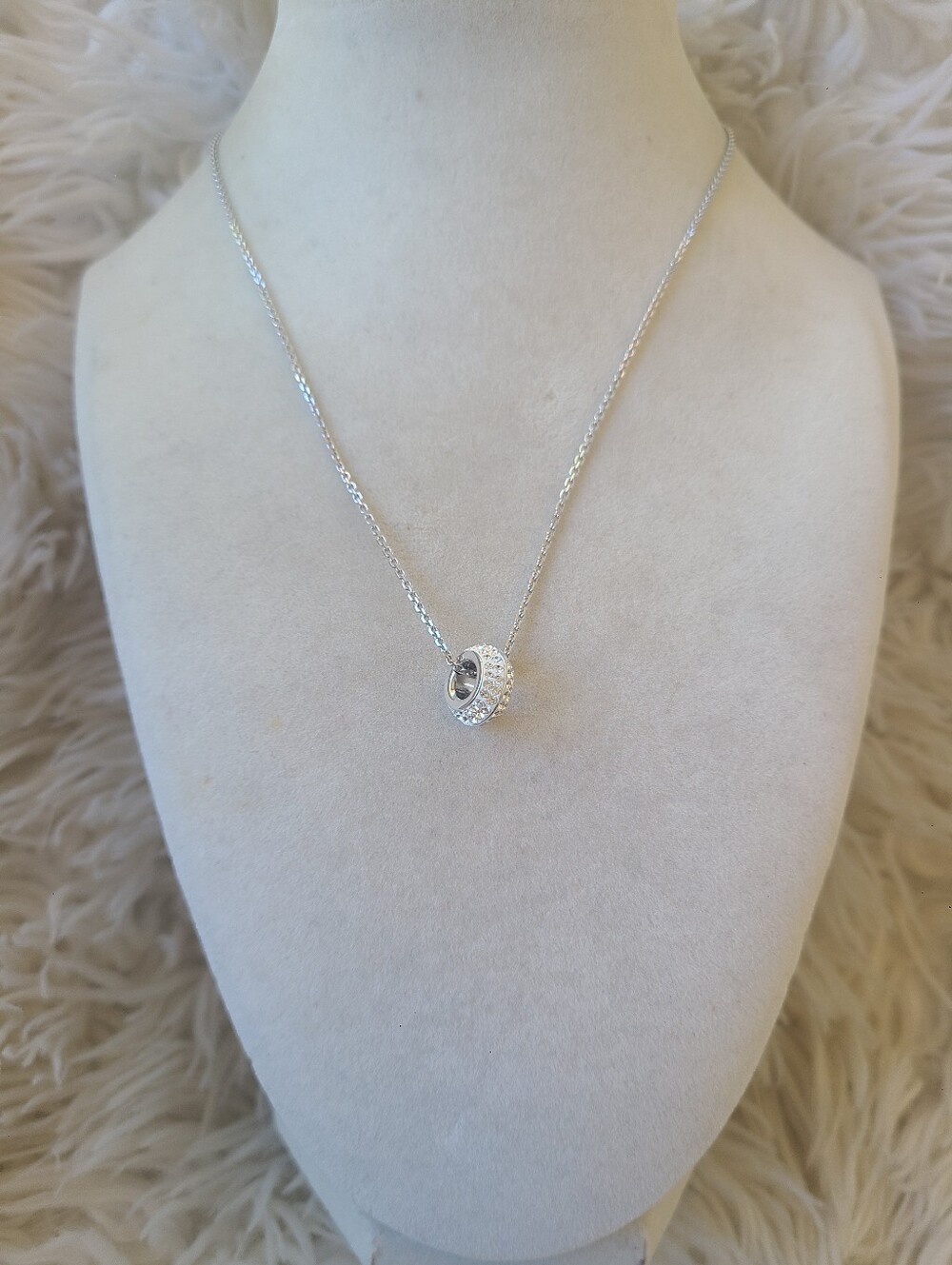 Swarovski Silver Toned Crystal Pendant Necklace- Excellent Condition